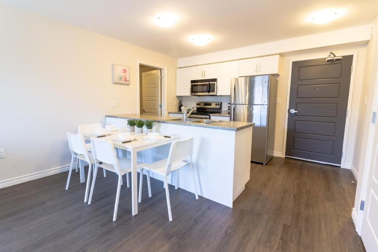 Newly Renovated Modern Condo Near Hospital, UNB Patio & Parking Coffee Saint John Esterno foto